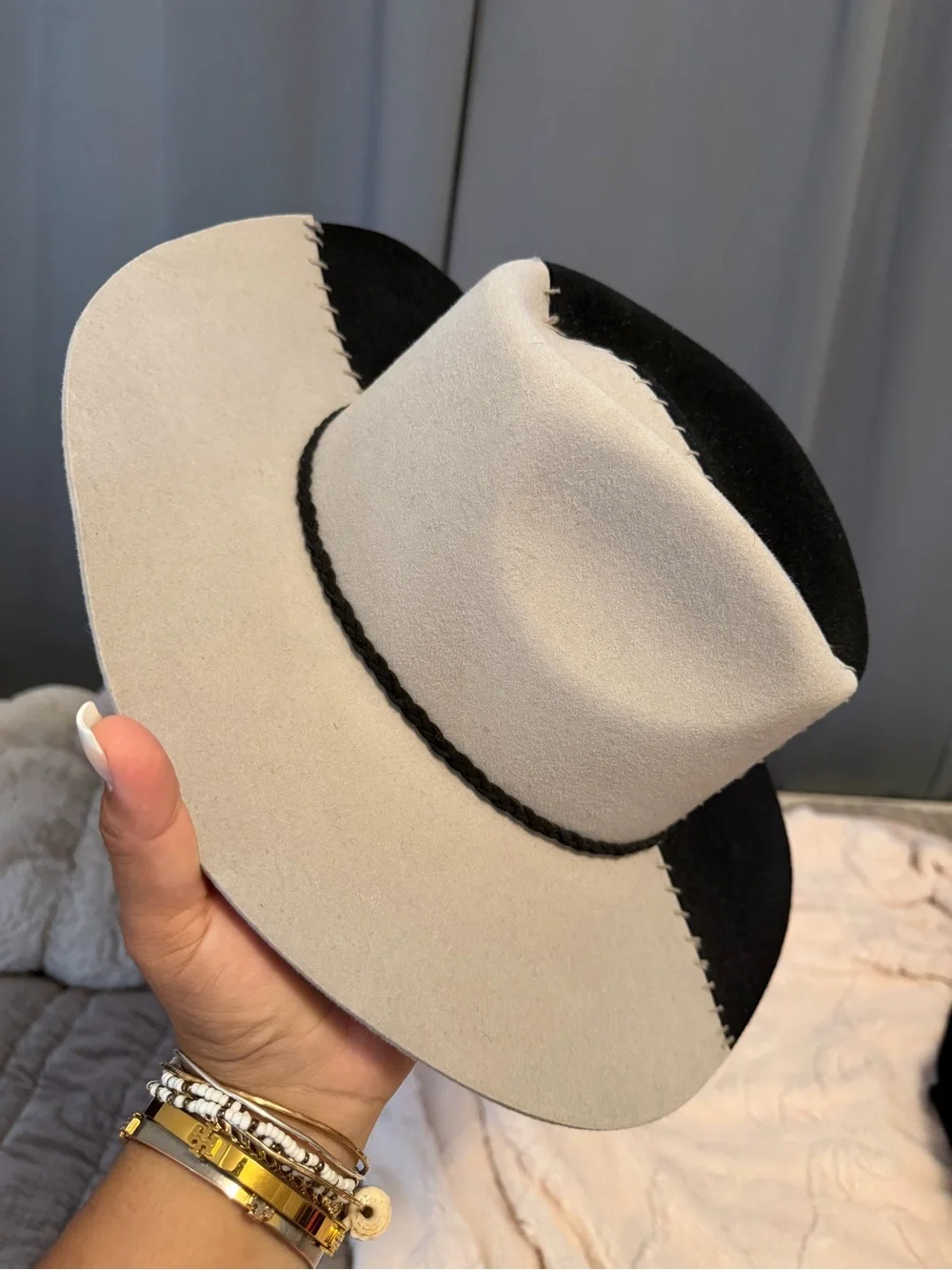 Stunning Wool gray, and black ASN hat nwot